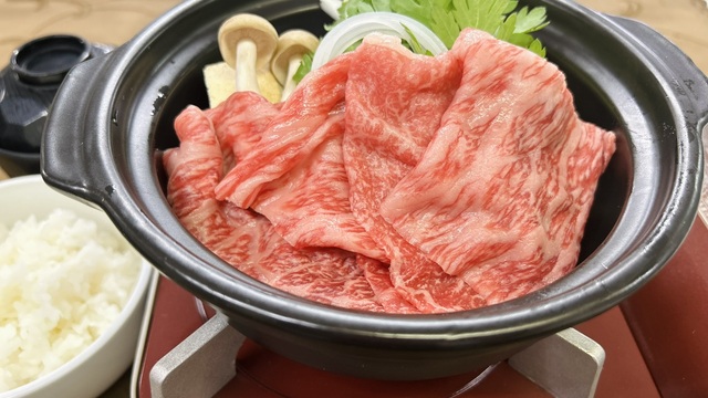 すき焼き(栃木和牛【匠】・那須御用卵 使用)