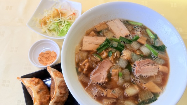 スタミナラーメン(揚げ餃子付き)